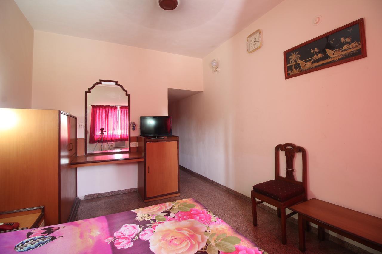 Soubhagya Inn Silvassa Zewnętrze zdjęcie
