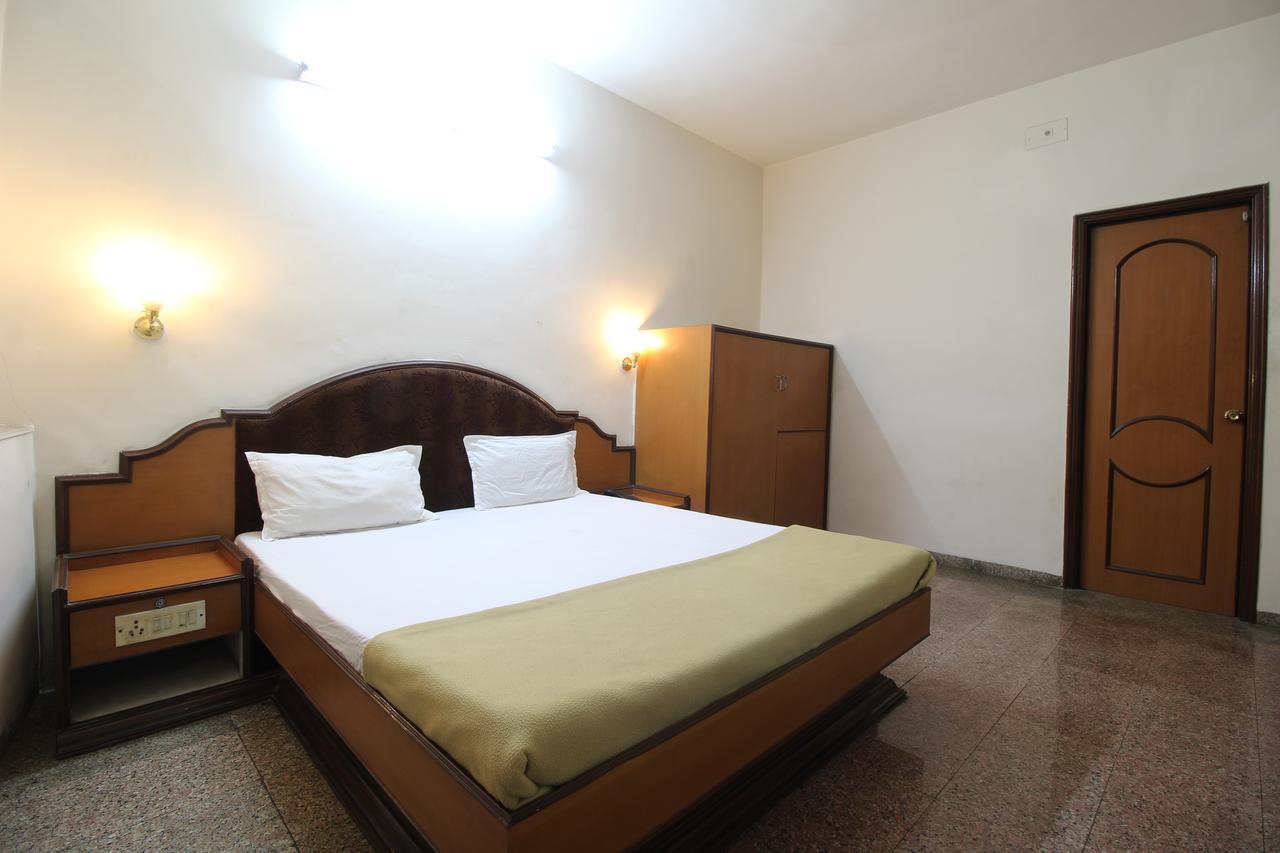 Soubhagya Inn Silvassa Zewnętrze zdjęcie