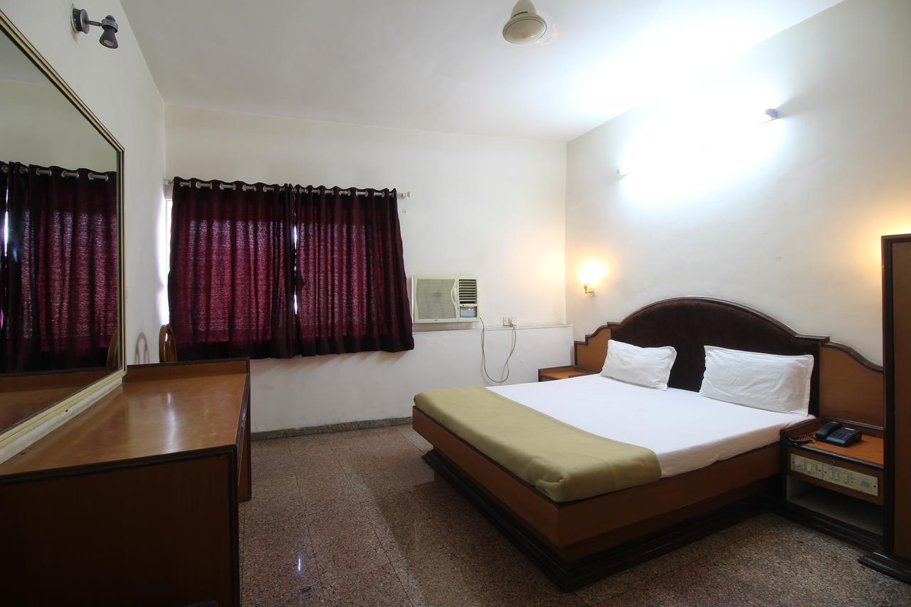 Soubhagya Inn Silvassa Zewnętrze zdjęcie